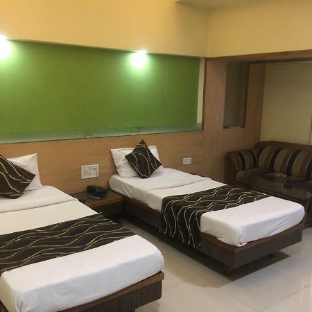 Hotel Poonam Rāipur Εξωτερικό φωτογραφία