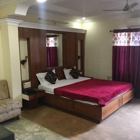 Hotel Poonam Rāipur Εξωτερικό φωτογραφία