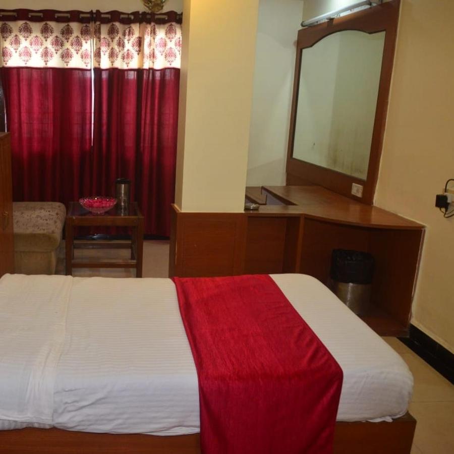 Hotel Poonam Rāipur Εξωτερικό φωτογραφία