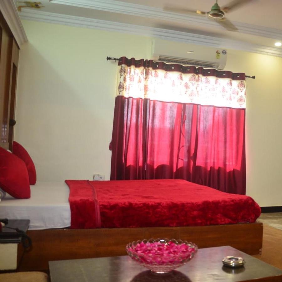 Hotel Poonam Rāipur Εξωτερικό φωτογραφία